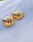 Waterproof 18k Gold Plated Stainless Steel Ribbed Shell Earrings | Tarnish-Proof Vintage Scallop Studs